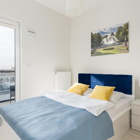 Wola Chic Blue Apartment Varsó Kültér fotó