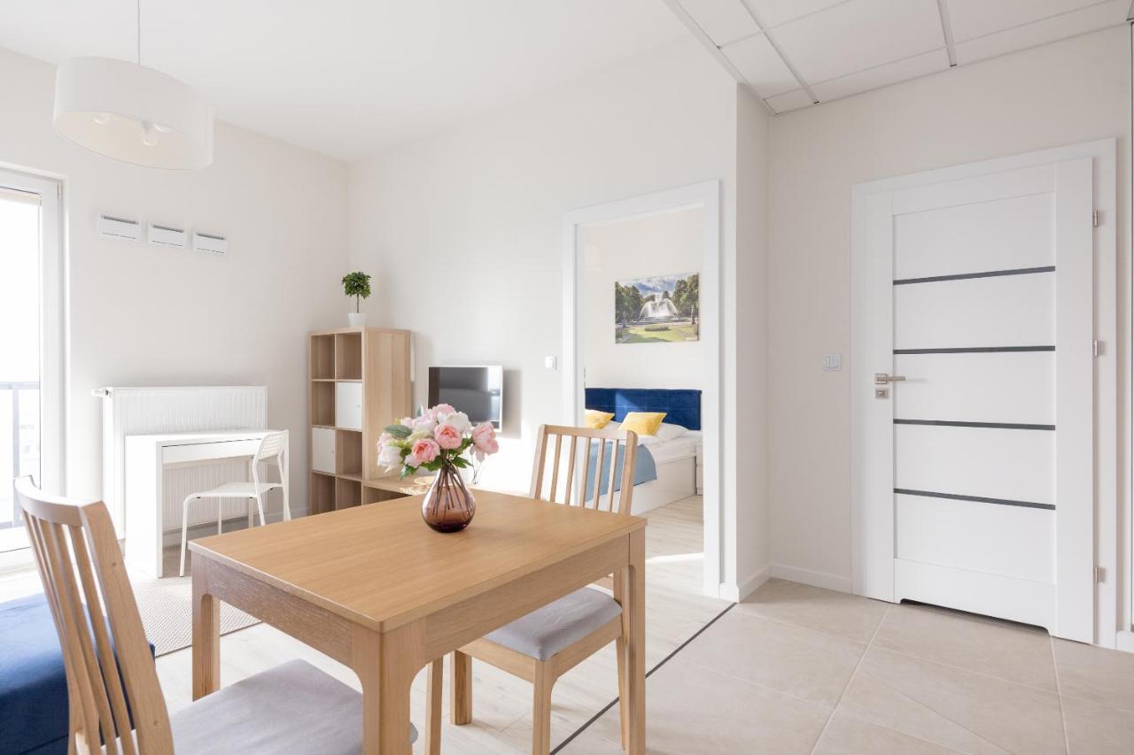 Wola Chic Blue Apartment Varsó Kültér fotó